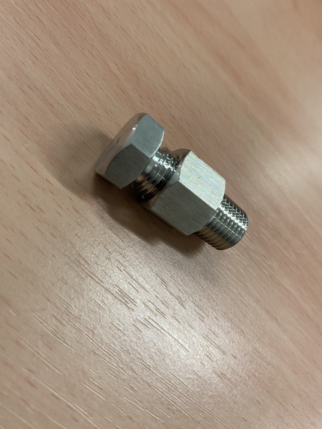 コンプレッションフィッティング保護管適応表のサムネイル画像
